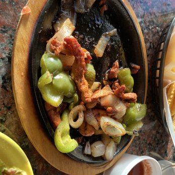 Taqueria La Estrella - Chicken fajitas - Mexican Near Me - Milford, Massachusetts Taqueria La Estrella - Chicken fajitas - Mexican Near Me - Milford, Massachusetts