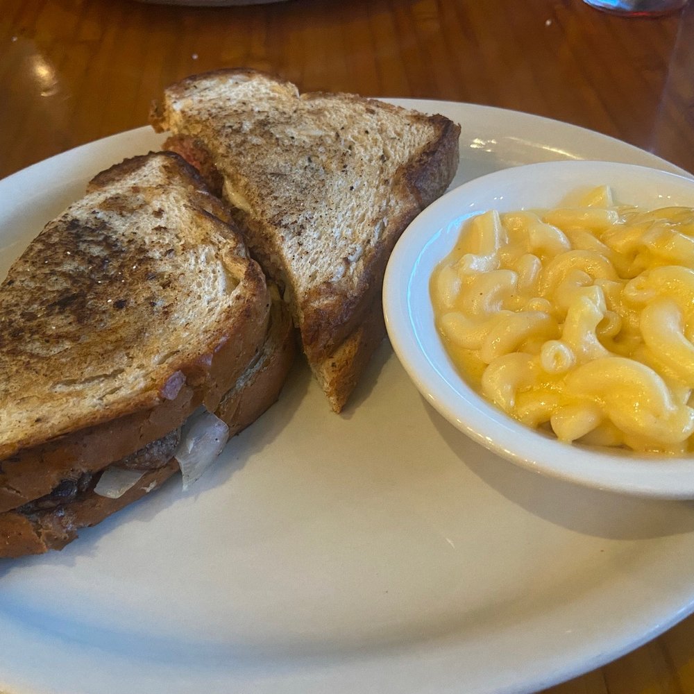 O'Toole's Restaurant & Pub - Patty Melt Burger with Macaroni & Cheese - American Near Me - Richmond, Virginia O'Toole's Restaurant & Pub - Patty Melt Burger with Macaroni & Cheese - American Near Me - Richmond, Virginia