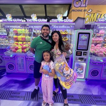 The Claw Arcade - Family @ The Claw - Arcades Near Me - Las Vegas, Nevada
