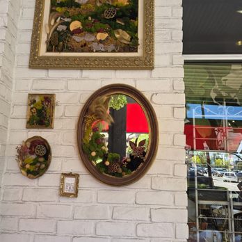 Utopia Caffe - Breakfast & Brunch Near Me - Tustin, California