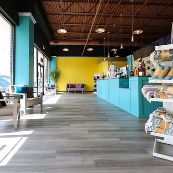 Beach Bum Tanning Commack - Spray Tanning Near Me - Commack, New York