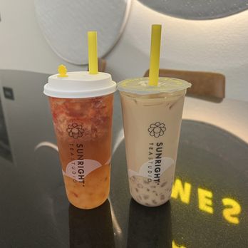 Sunright Tea Studio - strawberry jasmine, ceylon milk tea - Bubble Tea Near Me - Irvine, California Sunright Tea Studio - strawberry jasmine, ceylon milk tea - Bubble Tea Near Me - Irvine, California
