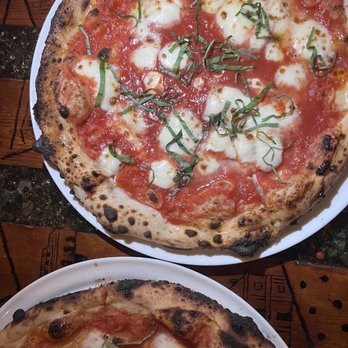 La Volata Pizzeria - Pizza Near Me - Redlands, California