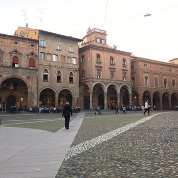 Piazza Santo Stefano - Landmarks & Historical Buildings Near Me - Bologna, BO