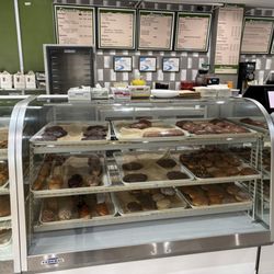 Donuts Pho Bagels - Donut display