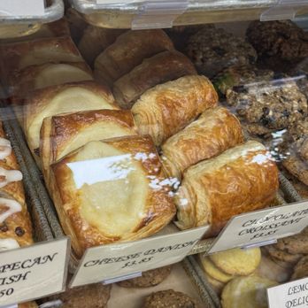 Bread Basket Cake Company - Delis Near Me - Camarillo, California