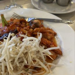 Empress Chicken made spicy and without batter on the chicken. Also sub'd bean sprouts for the rice Empress Chicken made spicy and without batter on the chicken. Also sub'd bean sprouts for the rice