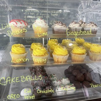 Nutmeg's Cafe - Cupcakes & desserts - Cafes Near Me - Sebring, Florida