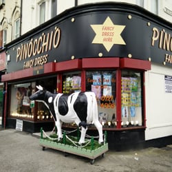 Pinocchio Fancy Dress - Cow outside store!