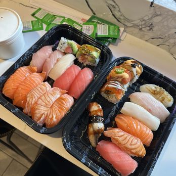 Umi Sushi - Sushi Bars Near Me - Chicago, Illinois