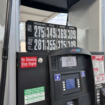 Delta Gas Station - Gas Stations Near Me - Lyndhurst, New Jersey
