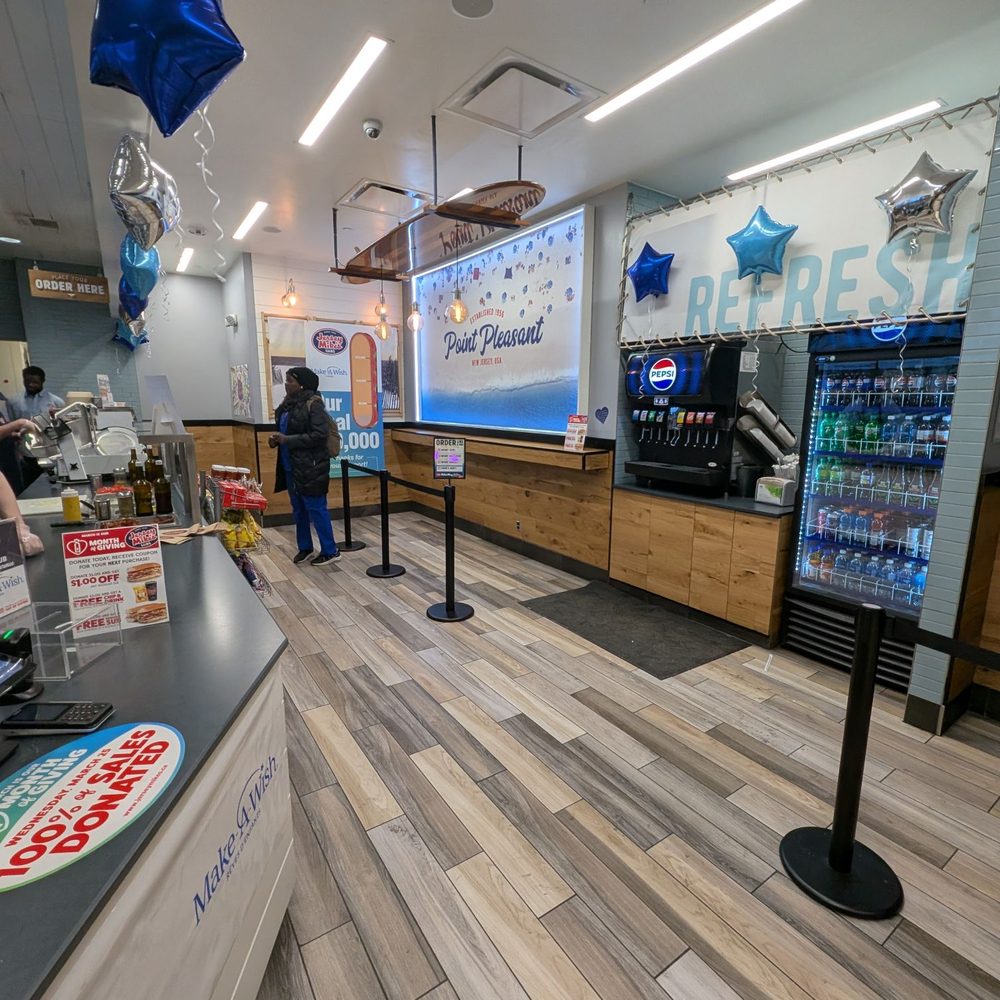 Jersey Mike's Subs - Restaurant interior - Sandwiches Near Me - Toronto, Ontario