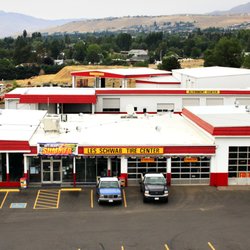 Les Schwab Tire Center