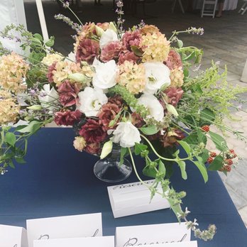 Wild Bramble Farm - a display of wild bramble farm flowers - CSA Near Me - Northfield, Massachusetts