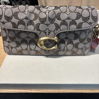 Coach - Purse - Accessories Near Me - Commerce, California