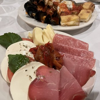 DOMINIC’S ITALIAN RESTAURANT BYOB - Updated April 2025 - 98 Photos ...