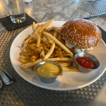 The Oysterman - Oysterman Cheeseburger - Seafood Near Me - Duxbury, Massachusetts The Oysterman - Oysterman Cheeseburger - Seafood Near Me - Duxbury, Massachusetts