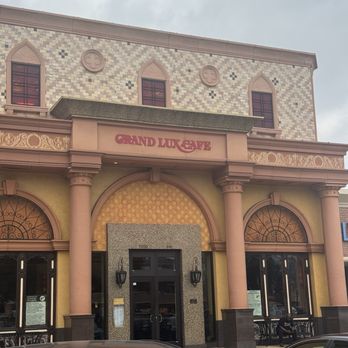 Grand Lux Cafe - New American Near Me - Houston, Texas Grand Lux Cafe - New American Near Me - Houston, Texas