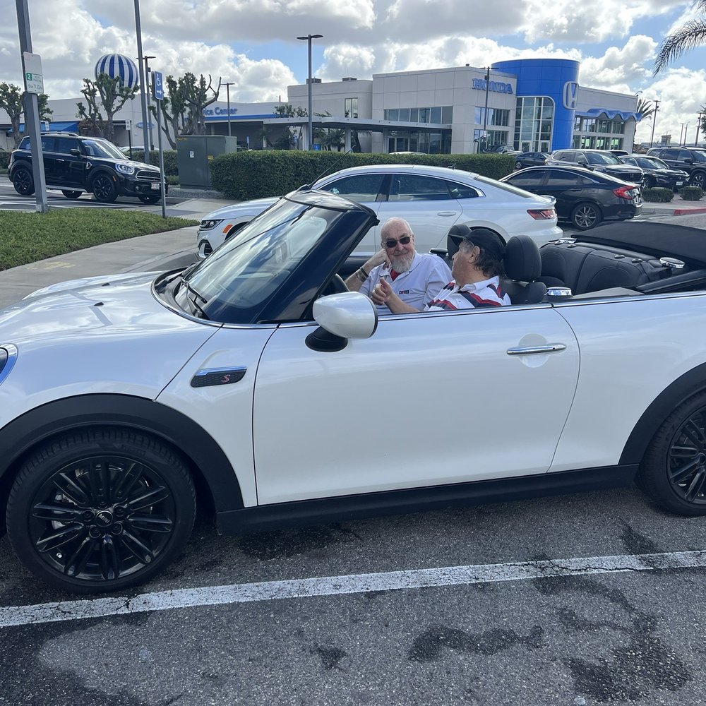 Crevier MINI - Training with Jim - Car Dealers Near Me - Santa Ana, California Crevier MINI - Training with Jim - Car Dealers Near Me - Santa Ana, California