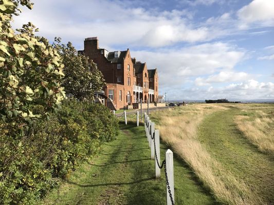 Marine Troon by null