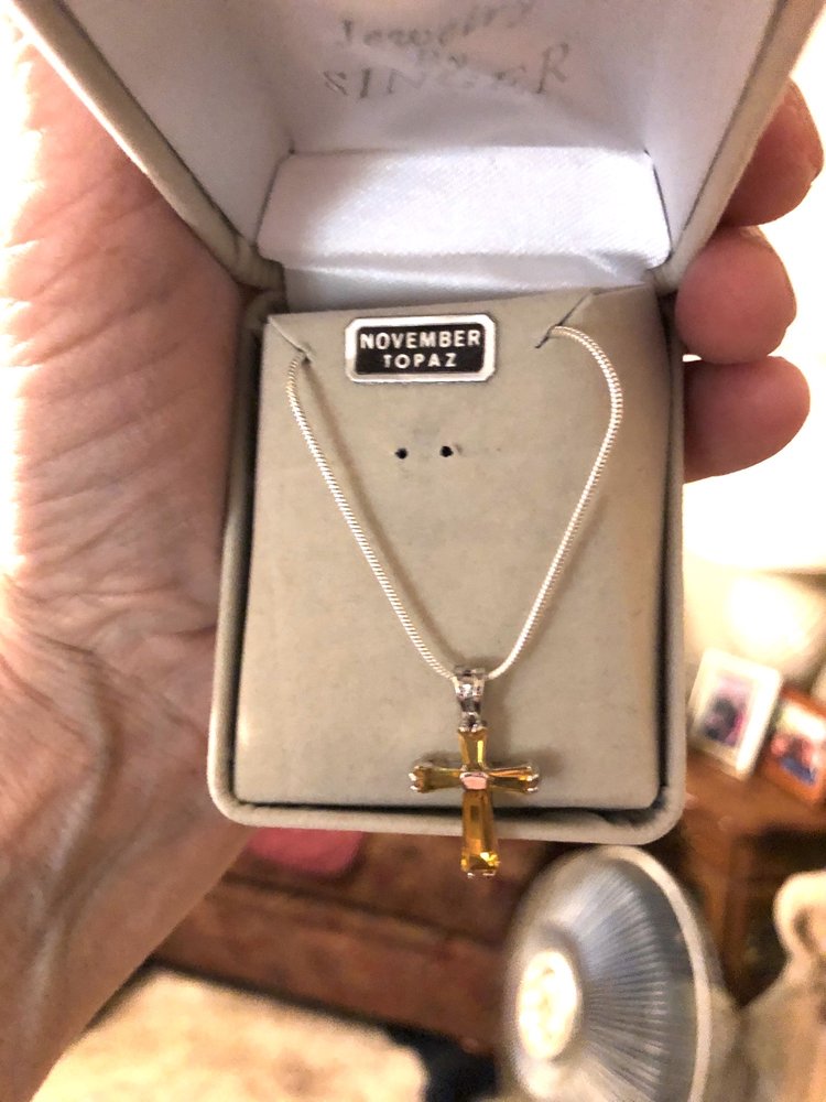 MAJESTY BIBLES & GIFTS Updated June 2024 28 Photos & 32 Reviews