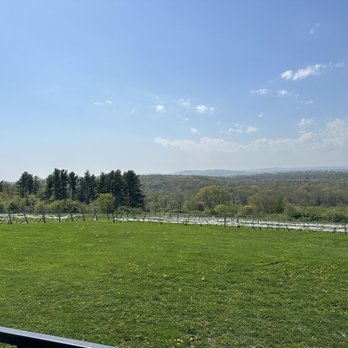 Gouveia Vineyards - Vineyard - Wineries Near Me - Wallingford, Connecticut Gouveia Vineyards - Vineyard - Wineries Near Me - Wallingford, Connecticut