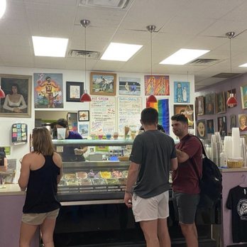 Sparky's Homemade Ice Cream - Indoor Space - Ice Cream & Frozen Yogurt Near Me - Columbia, Missouri