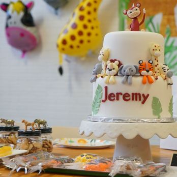 Miss Chan Chan Kitchen - 2 layers custom safari jungle cake made by Ms. Chanchan - Custom Cakes Near Me Miss Chan Chan Kitchen - 2 layers custom safari jungle cake made by Ms. Chanchan - Custom Cakes Near Me