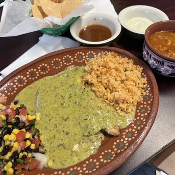 Sol Cafe Mejicano - Chicken Poblano w/charro beans - Mexican Near Me - Houston, Texas Sol Cafe Mejicano - Chicken Poblano w/charro beans - Mexican Near Me - Houston, Texas