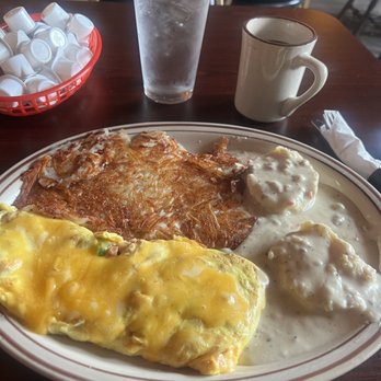 Riverwalk Restaurant - Denver omelette with side of biscuit and gravy - Breakfast & Brunch Near Me - Astoria, Oregon Riverwalk Restaurant - Denver omelette with side of biscuit and gravy - Breakfast & Brunch Near Me - Astoria, Oregon