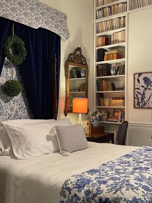 Chesnut Cottage Inn by null