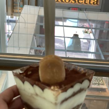 Rosetta Bakery - Tiramisu - Bakeries Near Me - Miami Beach, Florida Rosetta Bakery - Tiramisu - Bakeries Near Me - Miami Beach, Florida