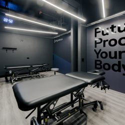 Myo - Myodetox Markham has a dedicated waiting lounge, open and private treatment rooms, and a movement area.