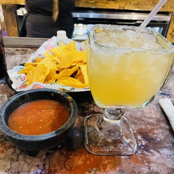 Cancun Mexican Grill - Chips and salsa - Mexican Near Me - South Lyon, Michigan Cancun Mexican Grill - Chips and salsa - Mexican Near Me - South Lyon, Michigan