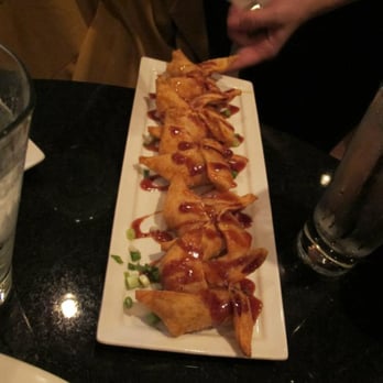 Screaming Tuna - crab rangoon pinwheels with philly cheese and 'chipotle' sauce that was rather sweet - my fiance and our friend enjoyed them - Sushi Bars Near Me - Milwaukee, Wisconsin