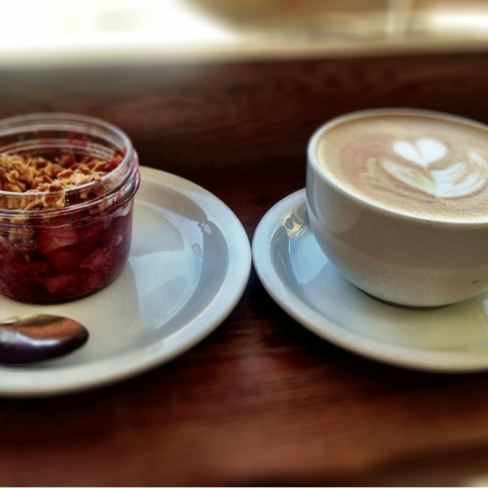 Avid Coffee - Strawberry crumble and latte - Cafes Near Me - Santa Rosa, California