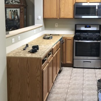 Custom Granite Masters - Plywood laid before the quartz - Kitchen & Bath Near Me - Las Vegas, Nevada Custom Granite Masters - Plywood laid before the quartz - Kitchen & Bath Near Me - Las Vegas, Nevada