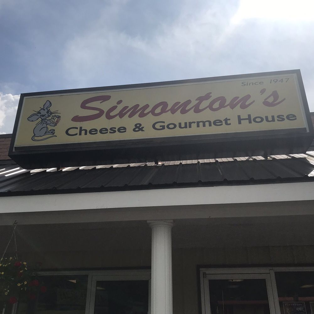Simonton Cheese House - Front store - Specialty Food Near Me - Crossville, Tennessee Simonton Cheese House - Front store - Specialty Food Near Me - Crossville, Tennessee