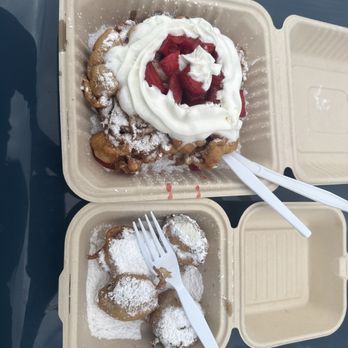 The Sweet Stop - Fried Oreos & funnel cake - Desserts Near Me - Riverside, California The Sweet Stop - Fried Oreos & funnel cake - Desserts Near Me - Riverside, California