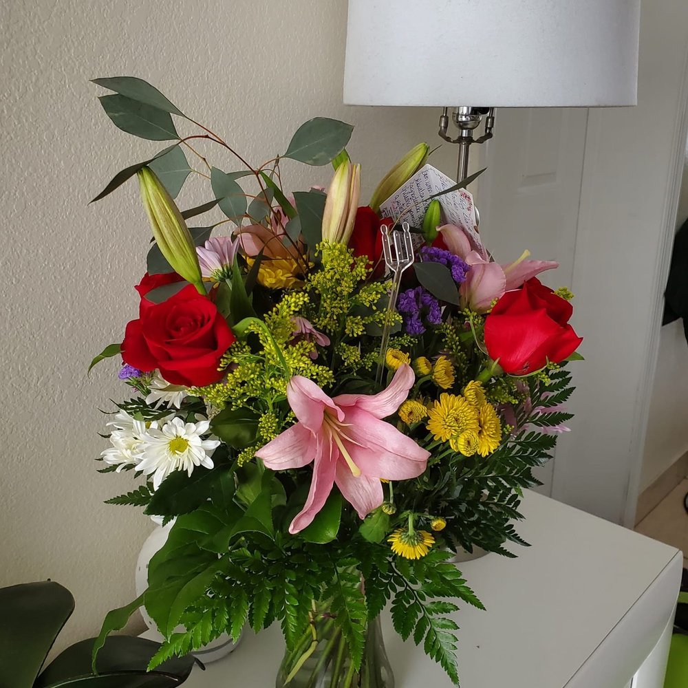Rosa & Rosas - Florists Near Me - Hialeah, Florida