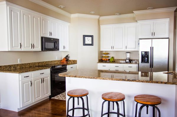 Lone Star Cabinet Refinishers