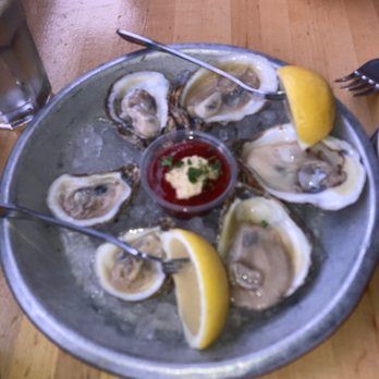 Brophy Bros - 1/2 dozen of fresh oysters - Seafood Near Me - Santa Barbara, California