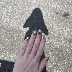Kim's Nail & Spa - Chrome by Tommy