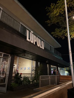 Lupulo Craft Beer House by null