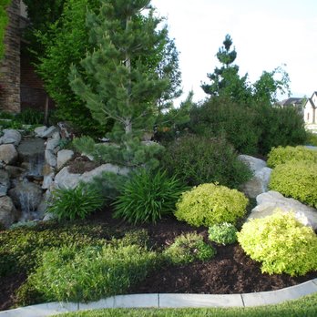 Pebble Creek Design - a landscaped garden - Landscaping Near Me Pebble Creek Design - a landscaped garden - Landscaping Near Me