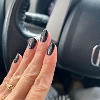 Glo Nail Lounge - Indented gel nail - Nail Salons Near Me - Naperville, Illinois