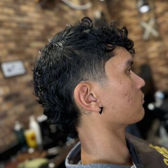 Scissors & Razors - Barbers Near Me - San Diego, California Scissors & Razors - Barbers Near Me - San Diego, California