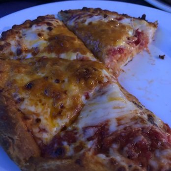 Ice House - Sports Bars Near Me - Omaha, Nebraska