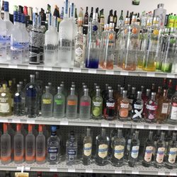 Lucky Star Liquors