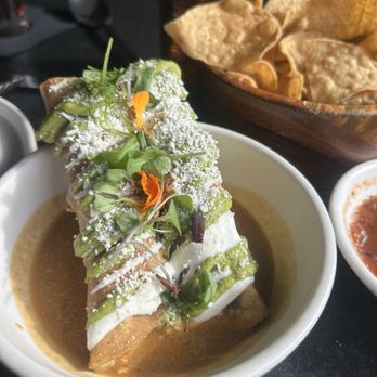 Viaje - Barbacoa flautas - Mexican Near Me - Long Beach, California